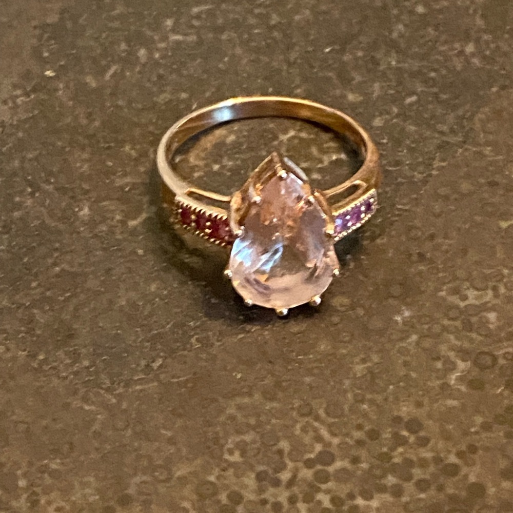 Beautiful 2+ct Peach Morganite and pink sapphire ring